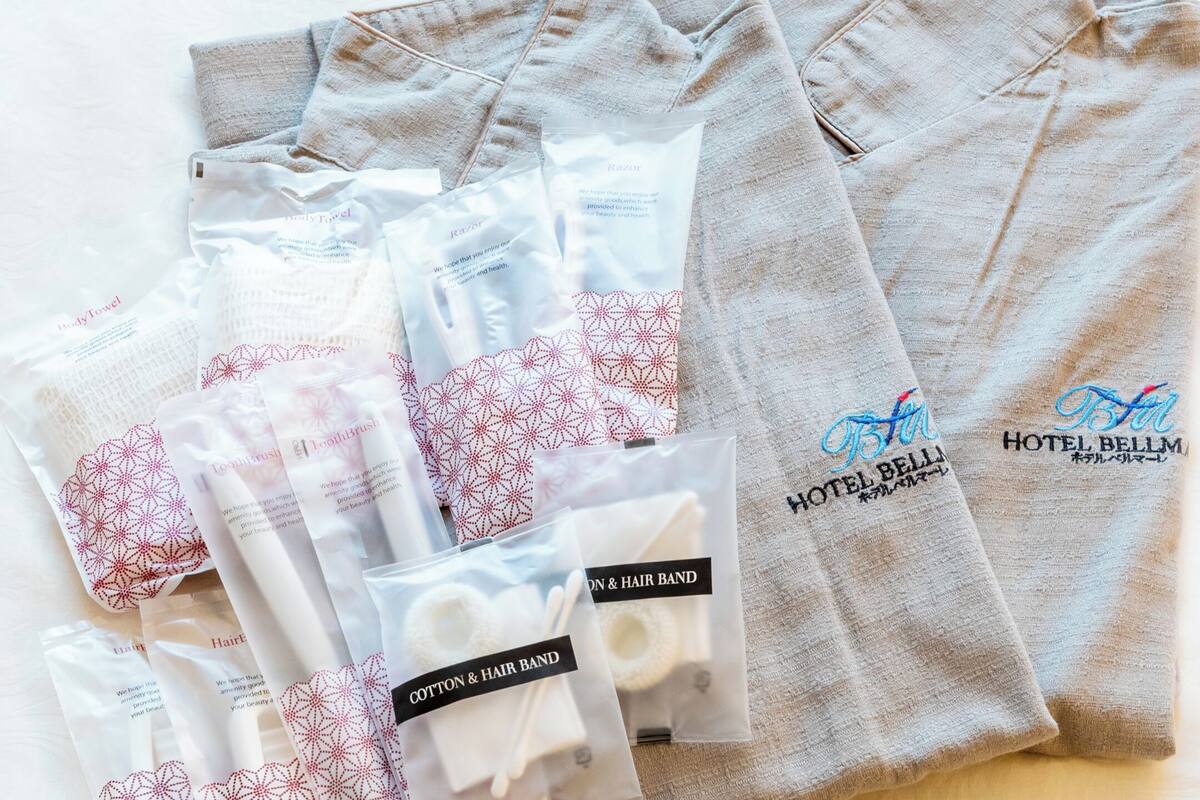 1 bedroom, desk, free wifi