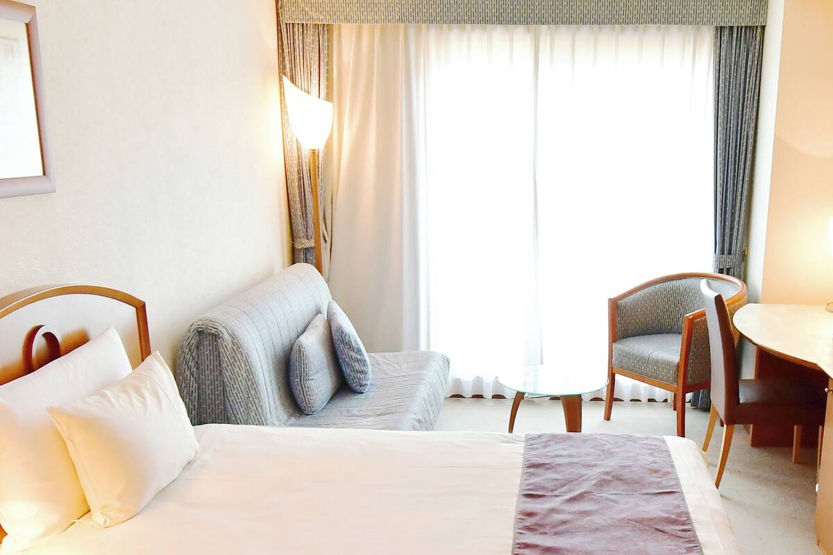 standard twin room, non smoking | 1 bedroom, desk, free wifi