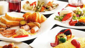 Sarapan bufet setiap hari (JPY 1100 seorang)