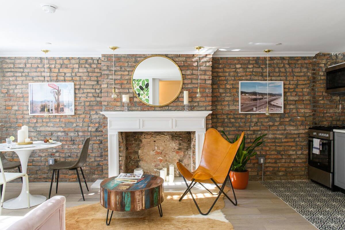 Design-Apartment | Wohnbereich | Flachbildfernseher