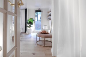 Design-Maisonette | 2 Schlafzimmer, individuell dekoriert, individuell eingerichtet