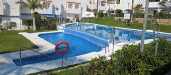 Beachfront Oasis Del Mar I – Ground Floor 2 Bed / 2 Bath with Pool