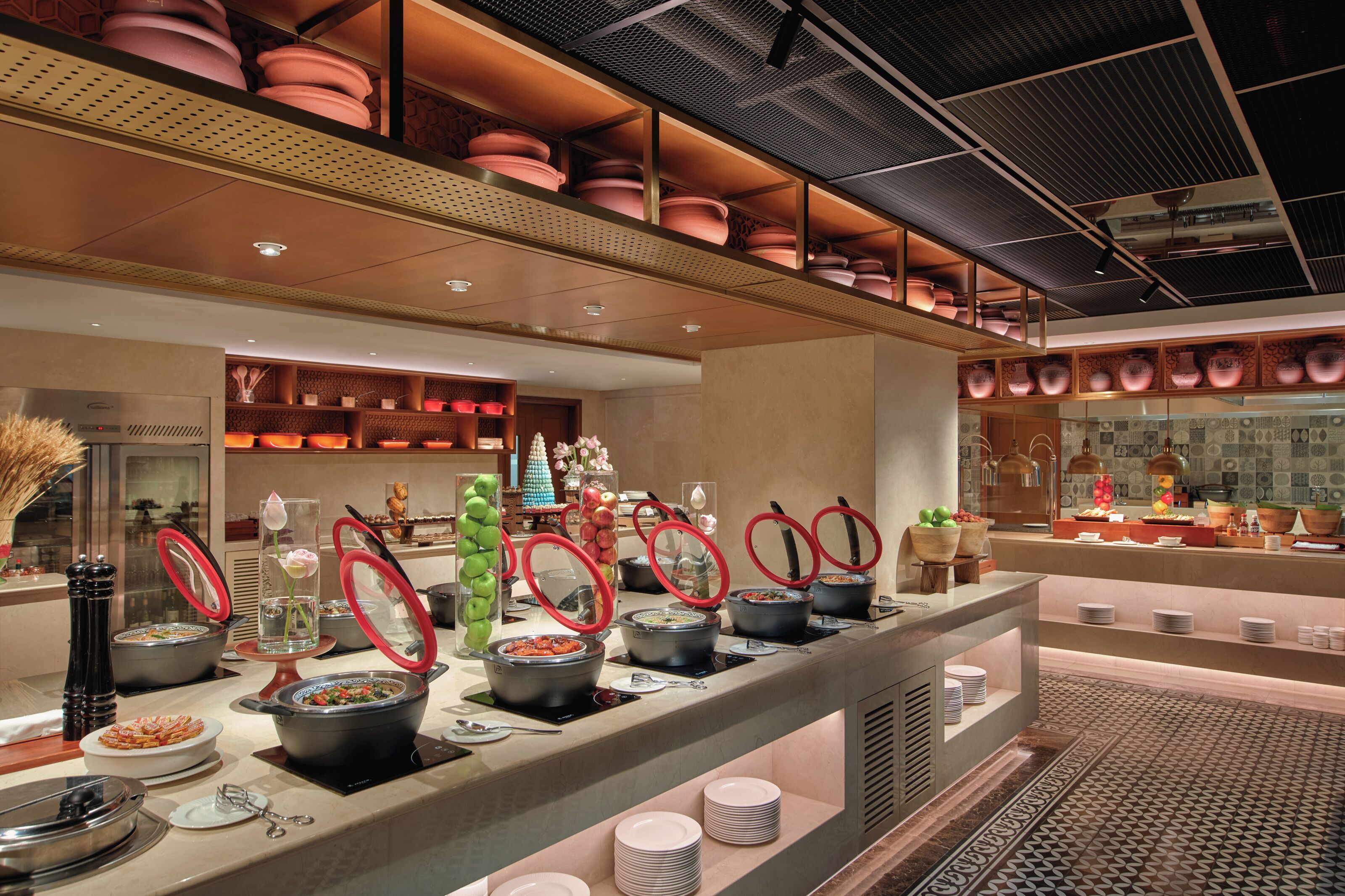 Bữa sáng buffet hàng ngày (577500 VND/mỗi người) 