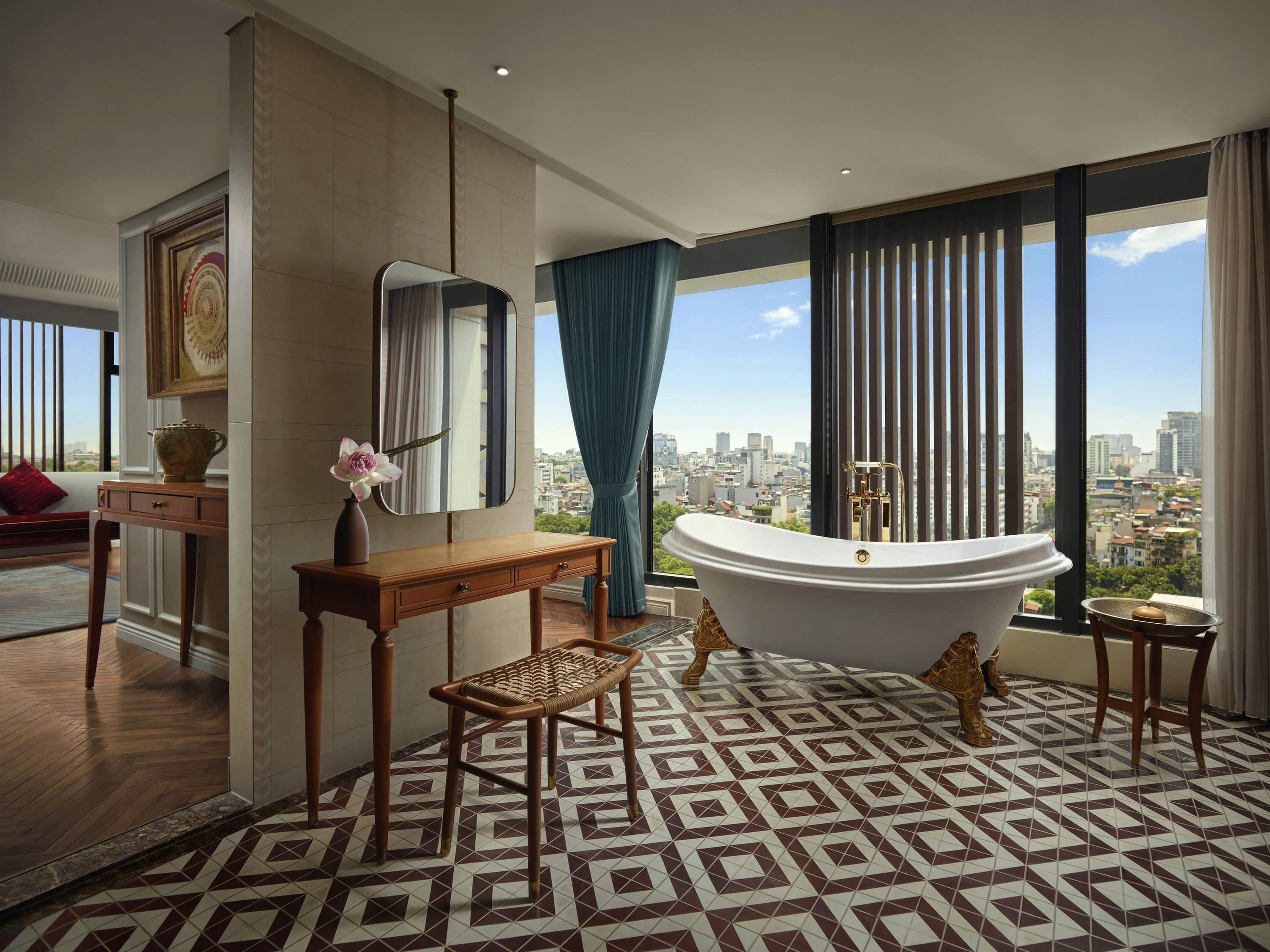 Presidential Suite, Club Lounge Access | Hypo-allergenic bedding, in-room safe, desk, laptop workspace