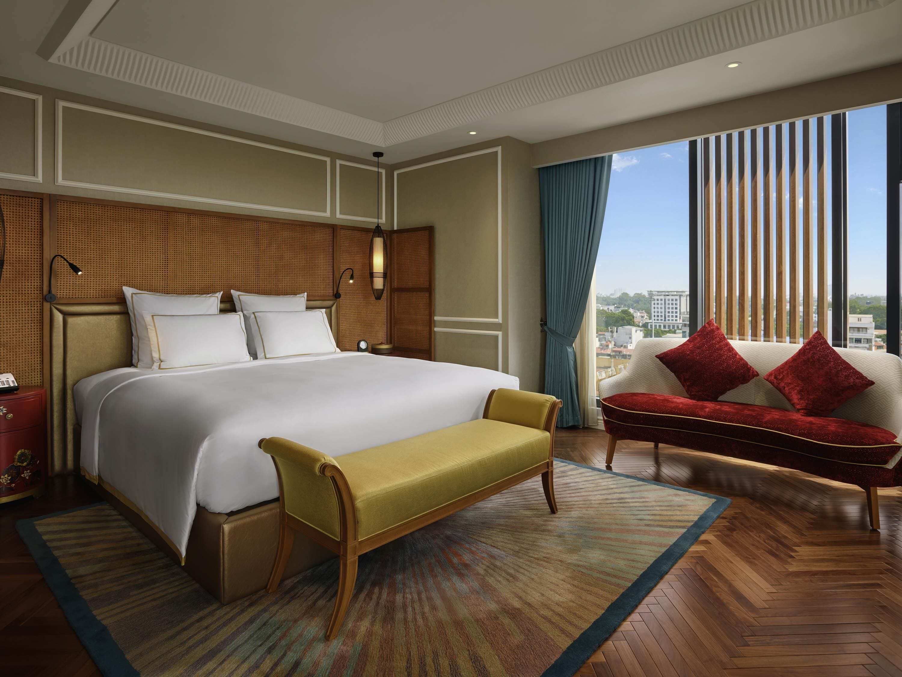 Presidential Suite, Club Lounge Access | Hypo-allergenic bedding, minibar, in-room safe, desk