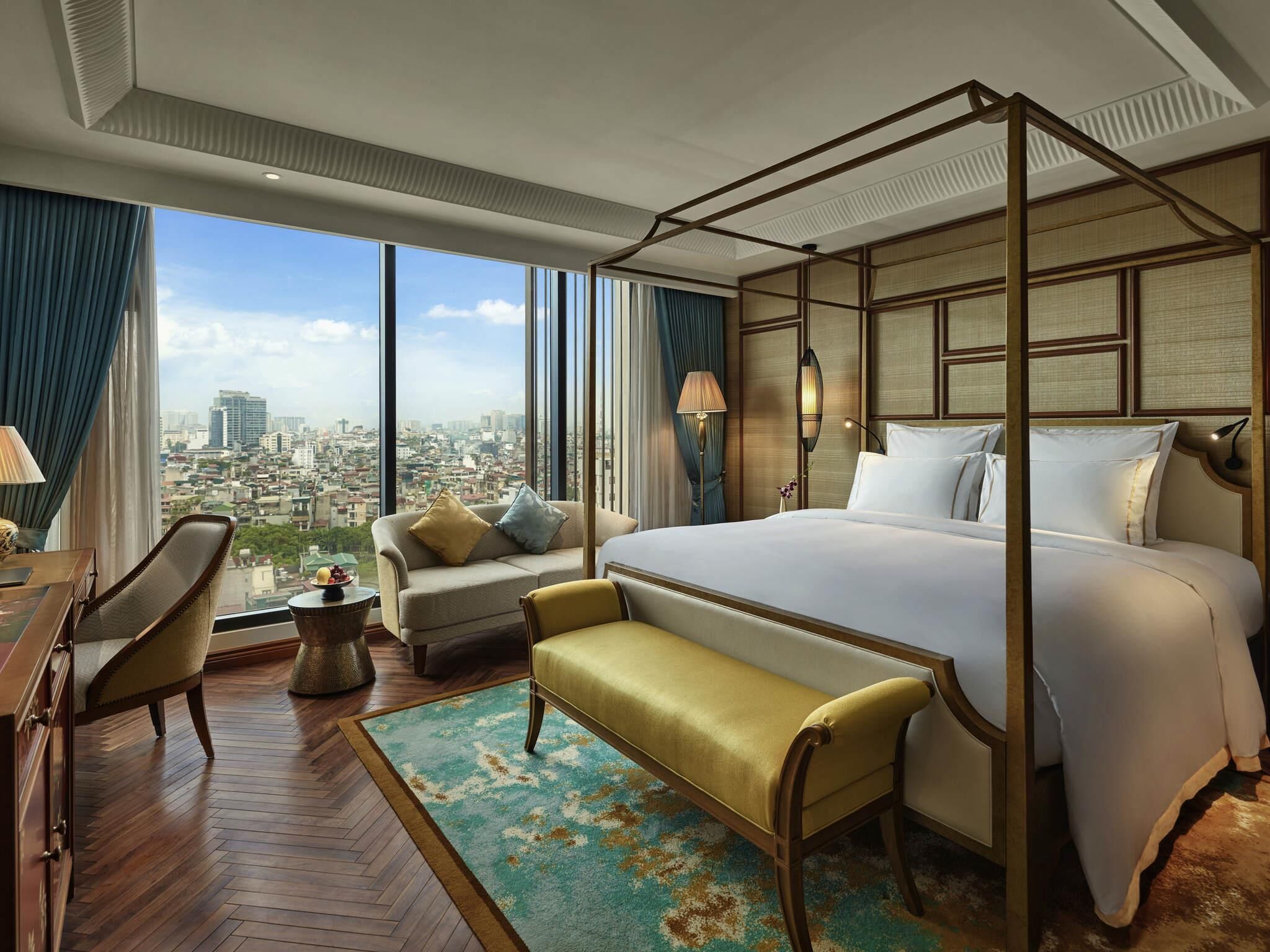 Grand Deluxe, King Bed, High Floor