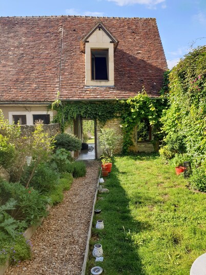 La Dragonne: House with garden, Bellême center, Perche Natural Park value