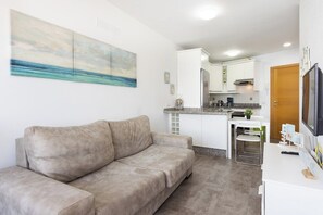 Smart TV - Home2Book Ocean View Bajamar Natural Pool & Beach (Bajamar)