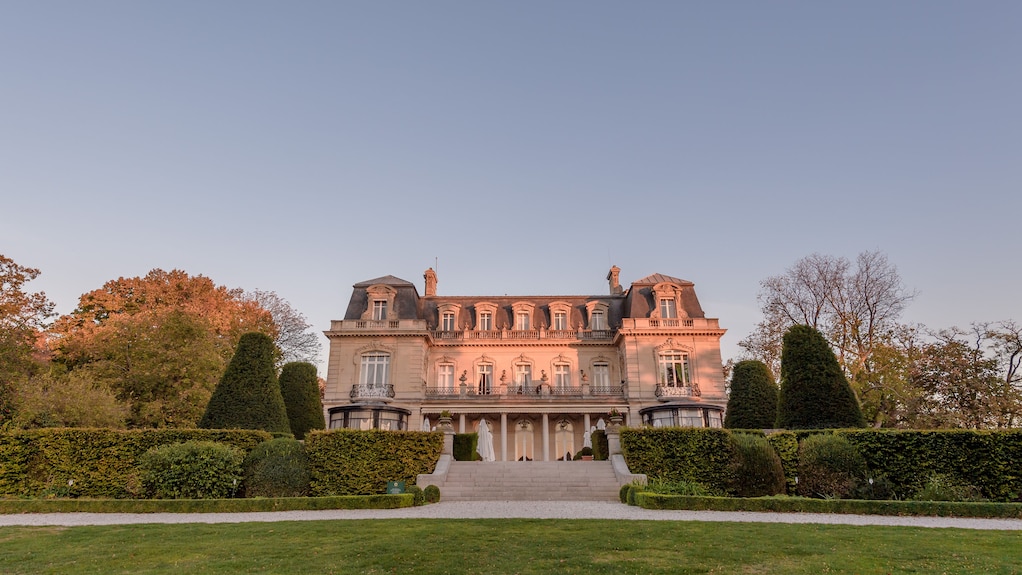 Reims and the Art of Champagne: A Guide to the Region’s Most Luxurious Hotels