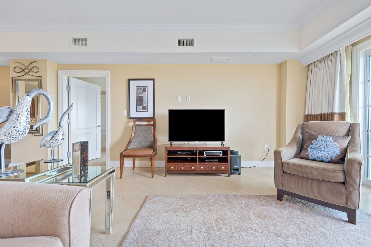 Stunning views from the 9th floor of the golf courses below and the Disney Parks