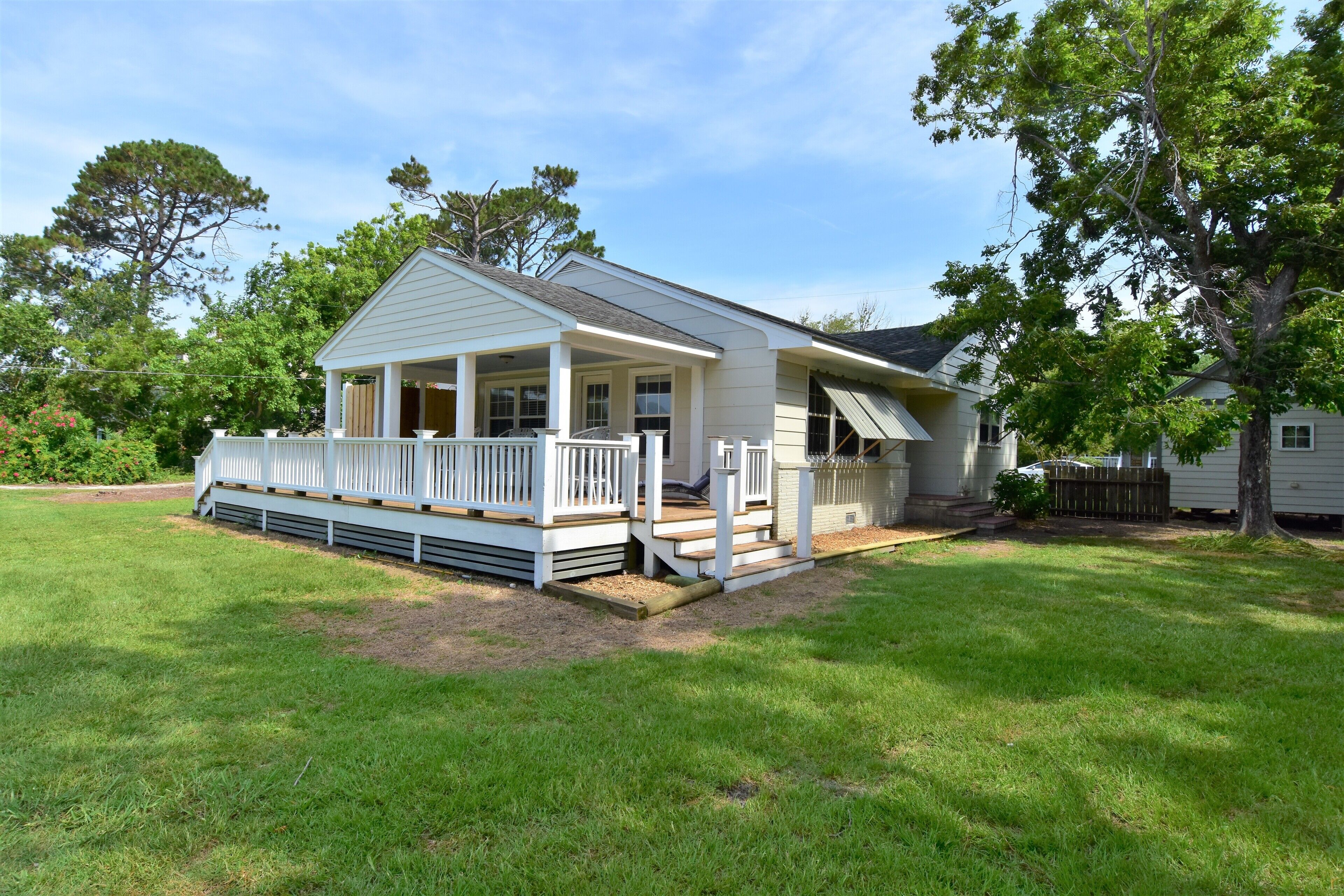  Harbor View from a spectacular porch! 
