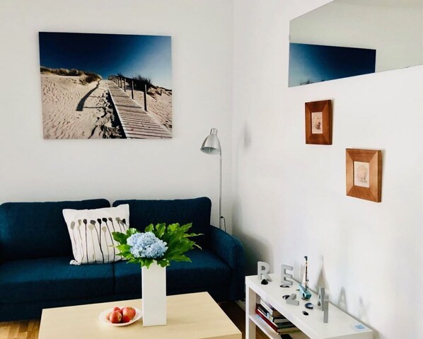 Smart TV, books