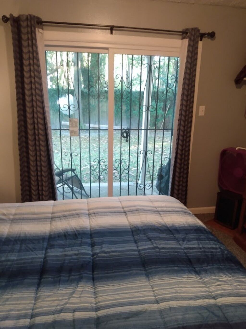 Valerie's  Victoria's Small Apartment #1