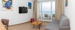 Leilighet – panorama, sjøutsikt (4 people) | Minibar, skrivebord, skrivebord for bærbar PC og lydisolert