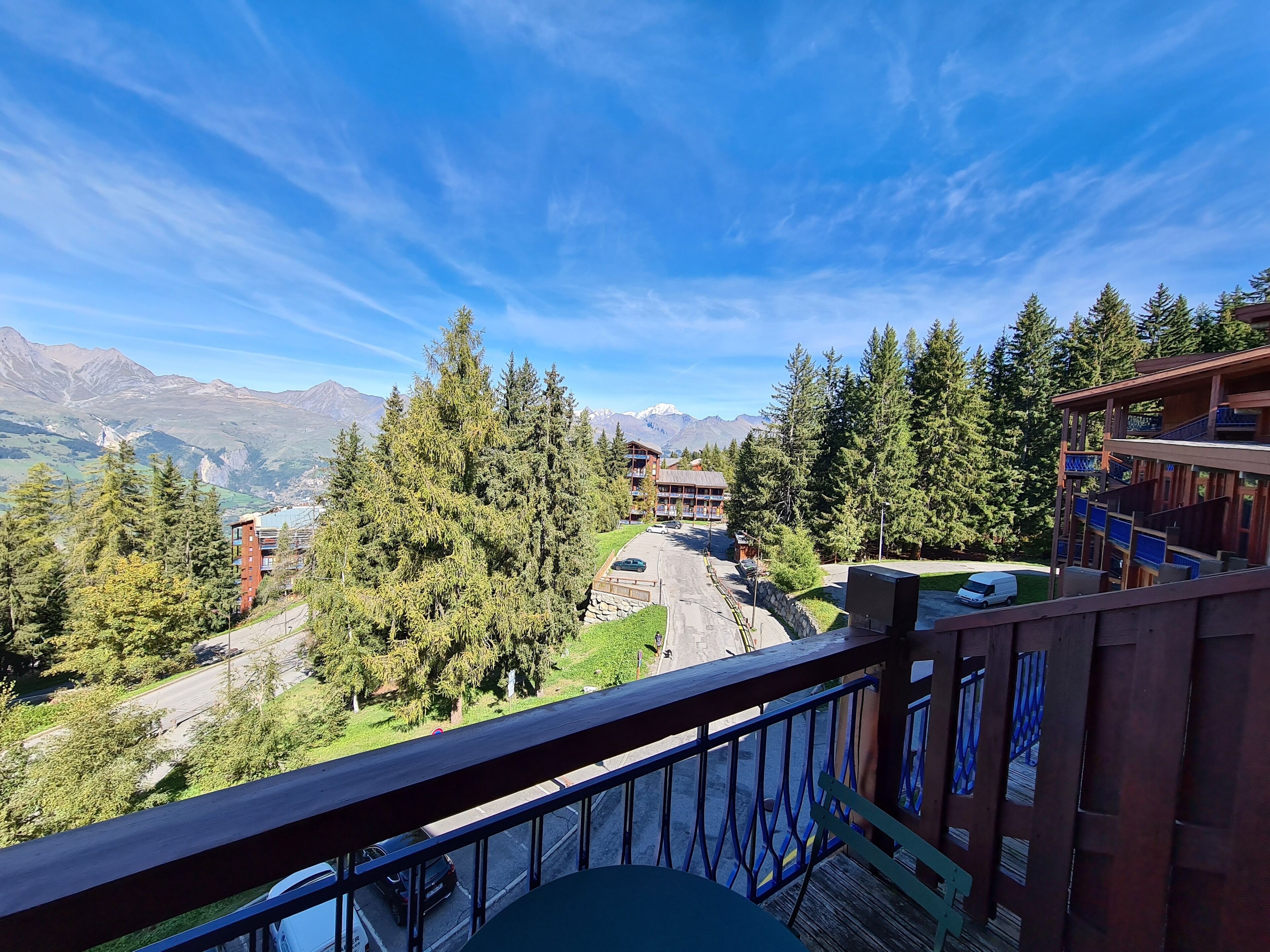 Vue sur le Mont-Blanc depuis le balcon de l'appartement