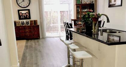 Cozy Private Bedroom