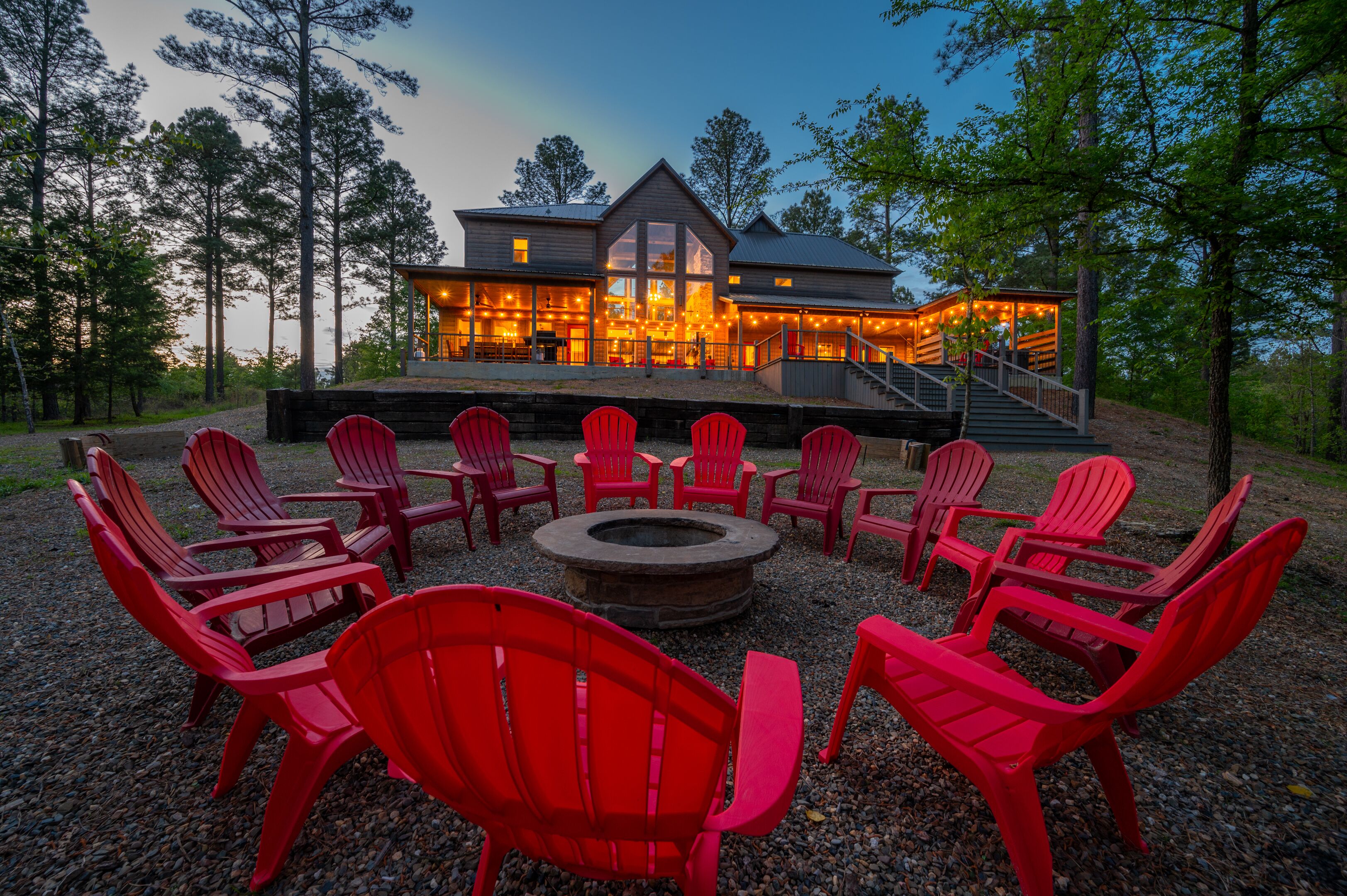 GRAND LUXE "Magnolia Creek Lodge" 6+ Bedroom Modern Luxury Lodge Minutes from Br