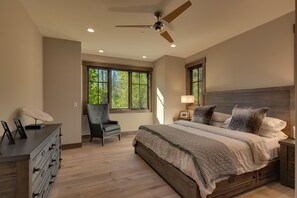 4 Schlafzimmer, Bügeleisen/Bügelbrett, kostenloses WLAN, Bettwäsche