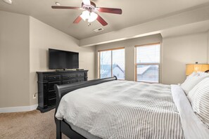 5 habitaciones, escritorio, tabla de planchar con plancha y wifi gratis 