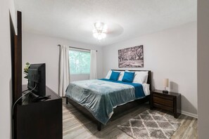 2 bedrooms, iron/ironing board, free WiFi, bed sheets