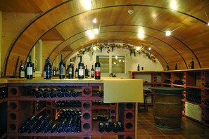 Interior - Erlebnisland Grizzlybär (Forst-Längenbühl)