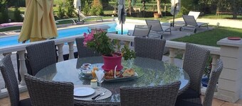 4★ group gite with pool, spa and sauna, ideal for families and groups of friends