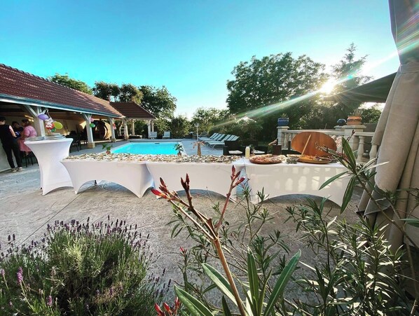 Outdoor pool, a heated pool