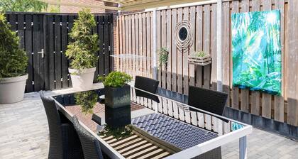 Gorgeous home in Bunschoten-Spakenb.