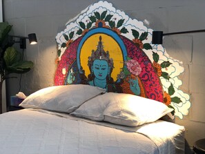 1 slaapkamer, een strijkplank/strijkijzer, gratis wifi, beddengoed