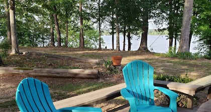 LAKE LIFE AT ITS BEST FOR YOUR GET AWAY
