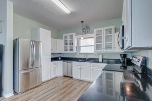 Fridge, microwave, oven, stovetop - A Son of a Sol - Beach Views- 3 bedroom 2 bath sleeps 13. (Crystal Beach)