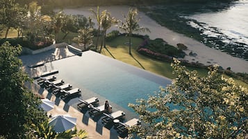 Private beach, white sand, free beach cabanas, sun loungers