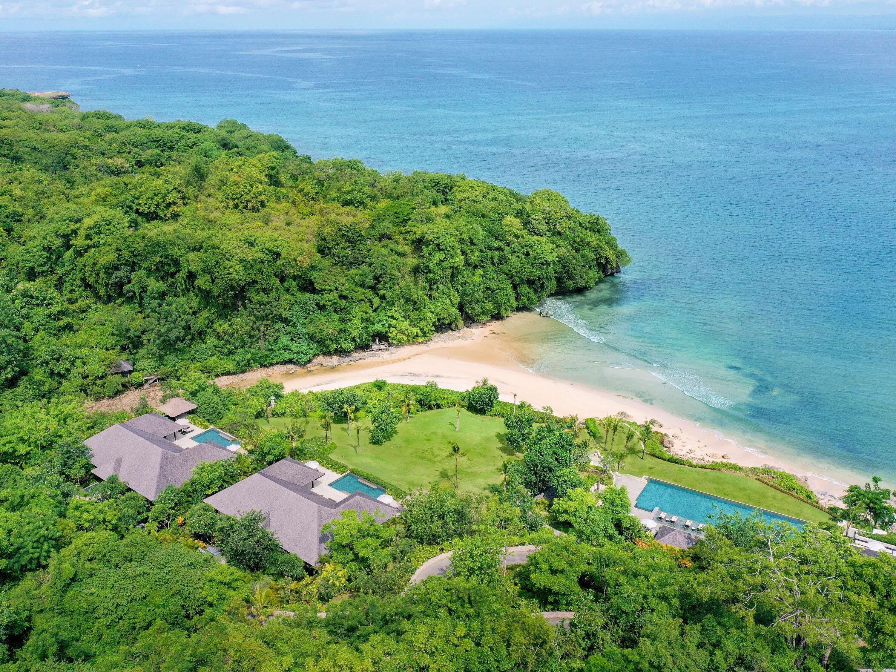 Ocean Front Four Bedroom Pool Villa | Premium bedding, free minibar, in-room safe, desk