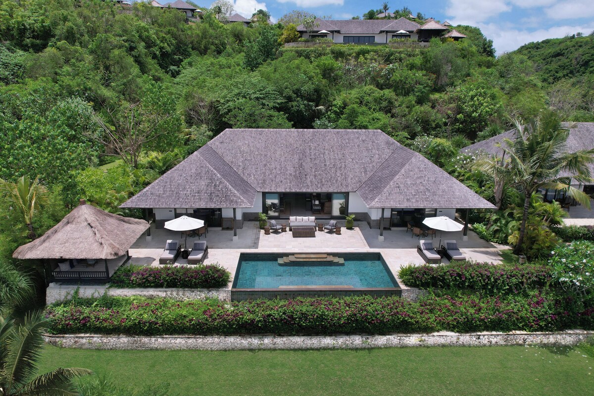 Ocean Front Two Bedroom Pool Villa