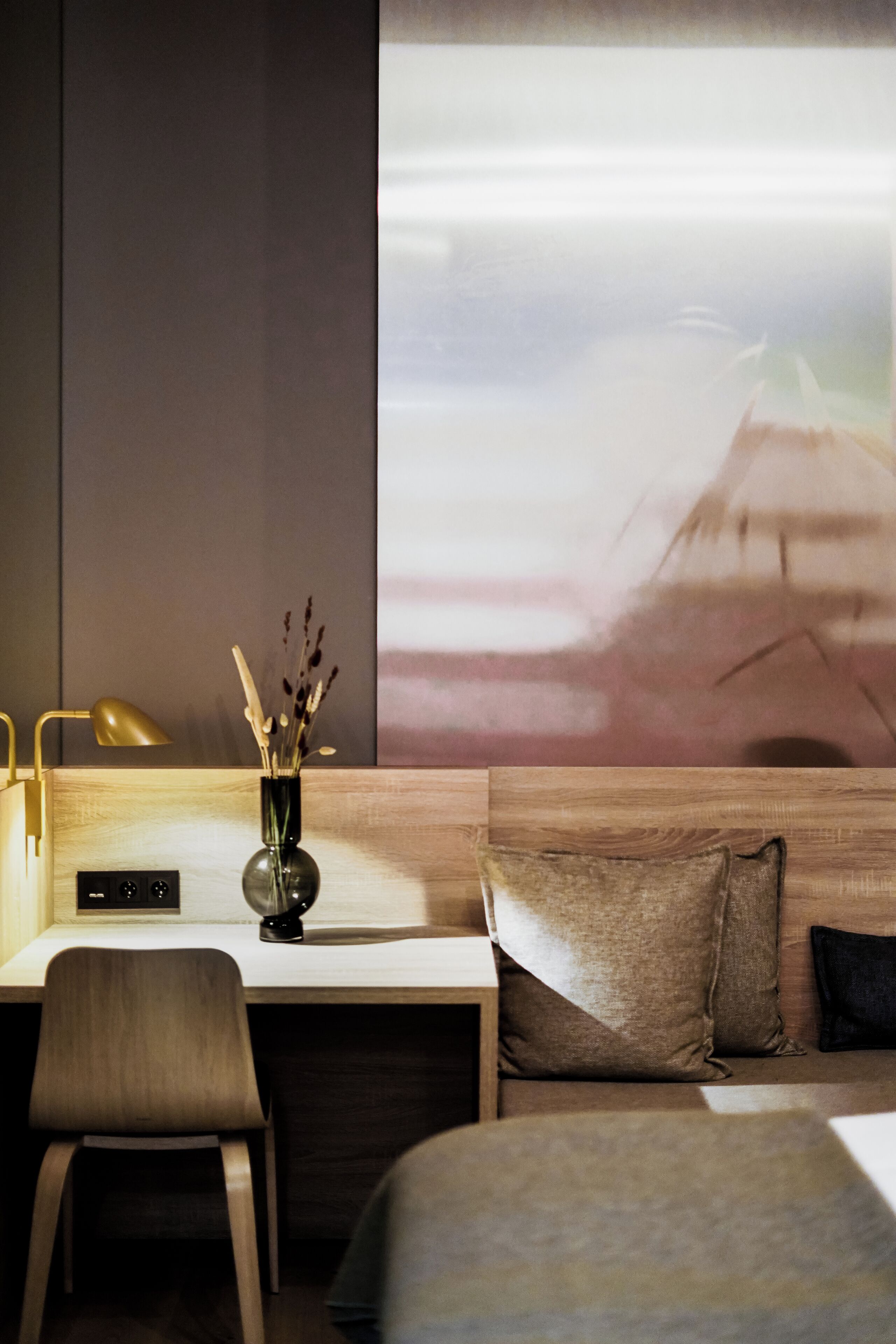 premium bedding, down duvets, minibar, desk