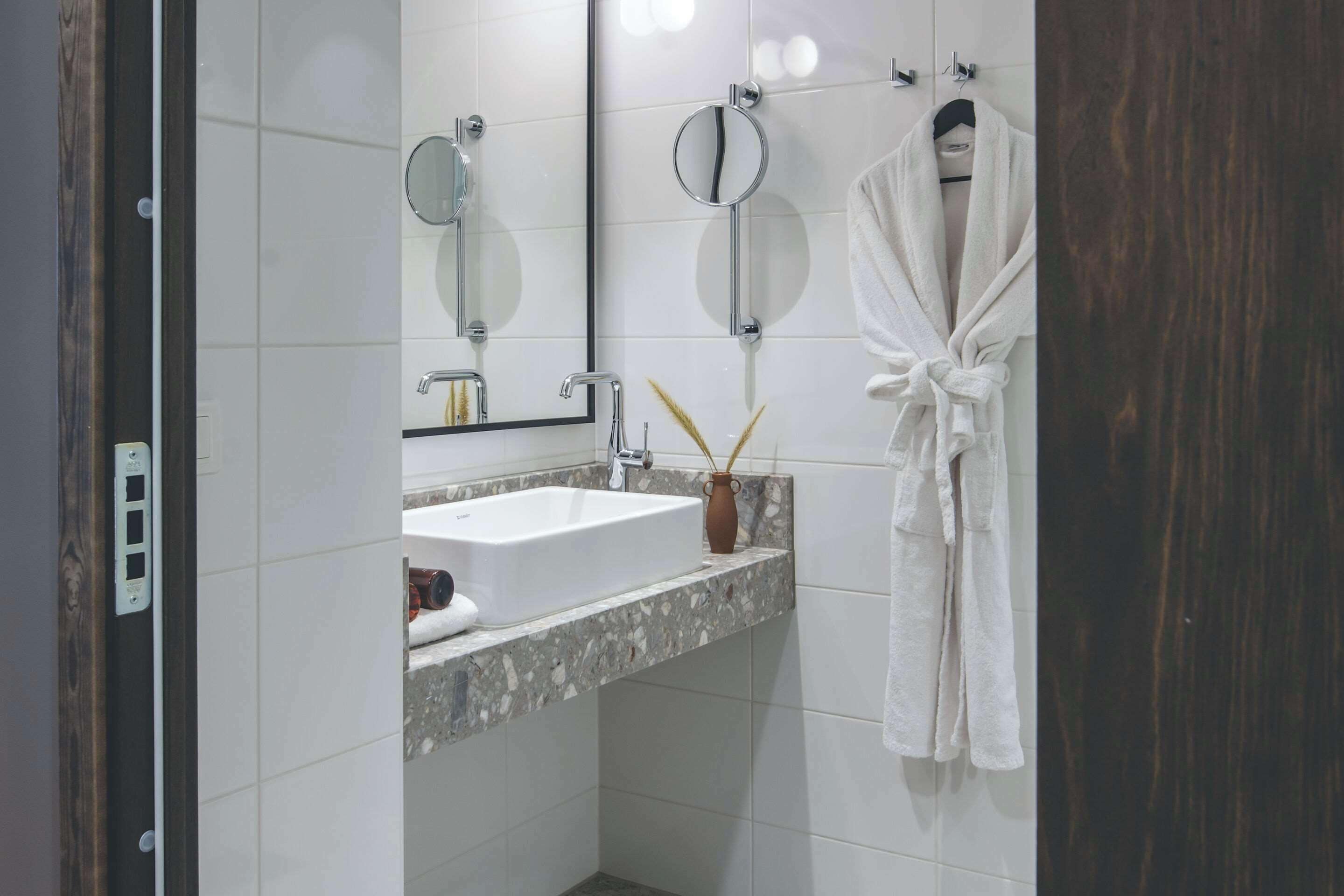 deluxe double room | premium bedding, down duvets, minibar, desk