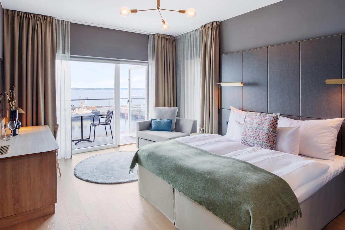 Superior Twin Room, Harbor View | Premium bedding, down comforters, minibar, desk