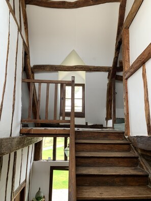 Apartment, Ensuite, Garden View | Lobby - Château D'harcelaines (Maisnières)