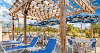 Quality Inn & Suites Spring Lake - Fayetteville near Fort Bragg