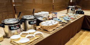 Daily Japanese breakfast (JPY 1100 per person)