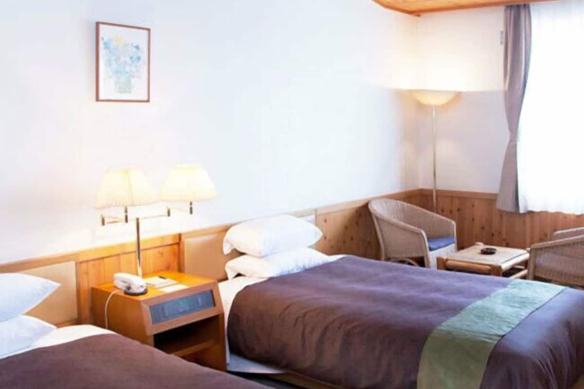 Free WiFi, bed sheets