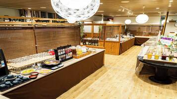 Daily Japanese breakfast (JPY 1100 per person)