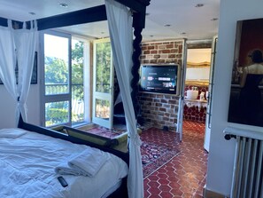 4 Schlafzimmer, Bügeleisen/Bügelbrett, WLAN, Bettwäsche