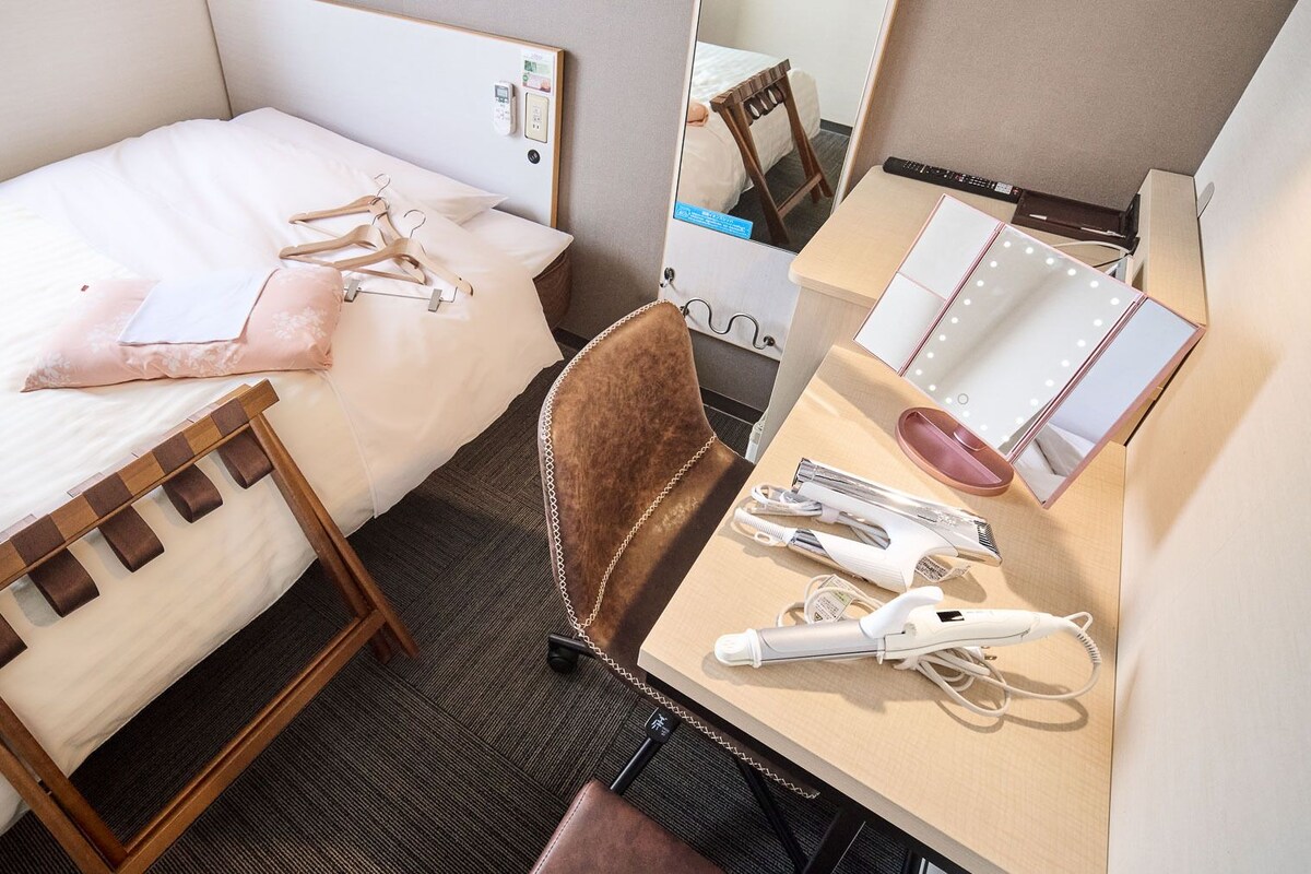 Ladies＇ Double Room With Breakfast Nosmoking