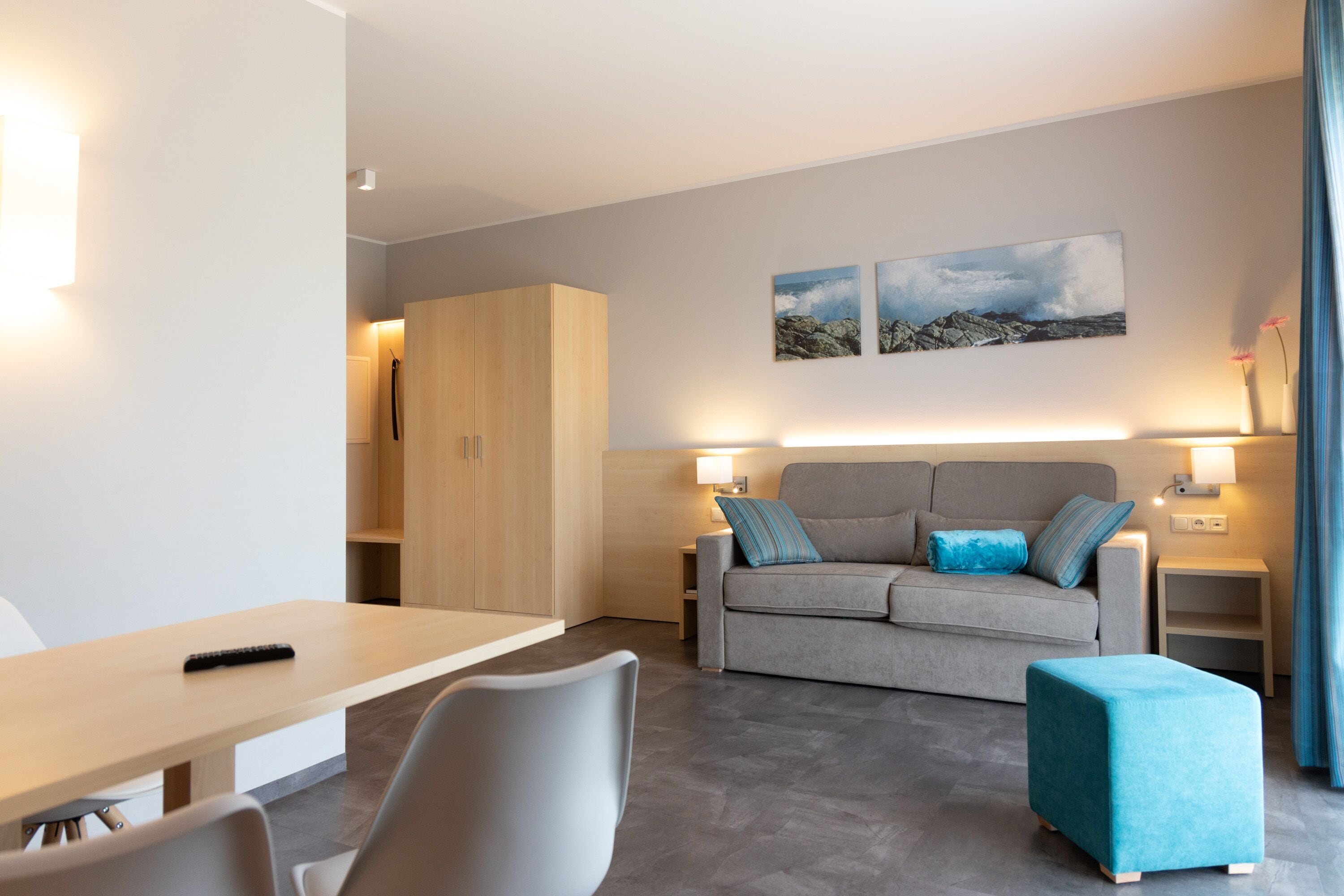 Grand-huoneisto | Oleskelualue | Taulutelevisio, leluja