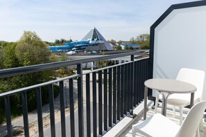 Grand Condo | Balcony view