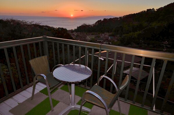 Terrace/patio - Breathtaking View House (Ito)