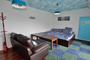 House, 4 Bedrooms