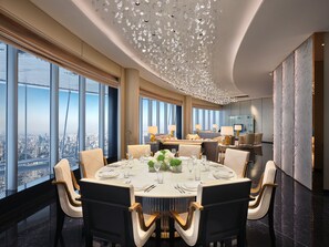 Suite (Shanghai) | Hochwertige Bettwaren, Daunenbettdecken, Pillowtop-Betten