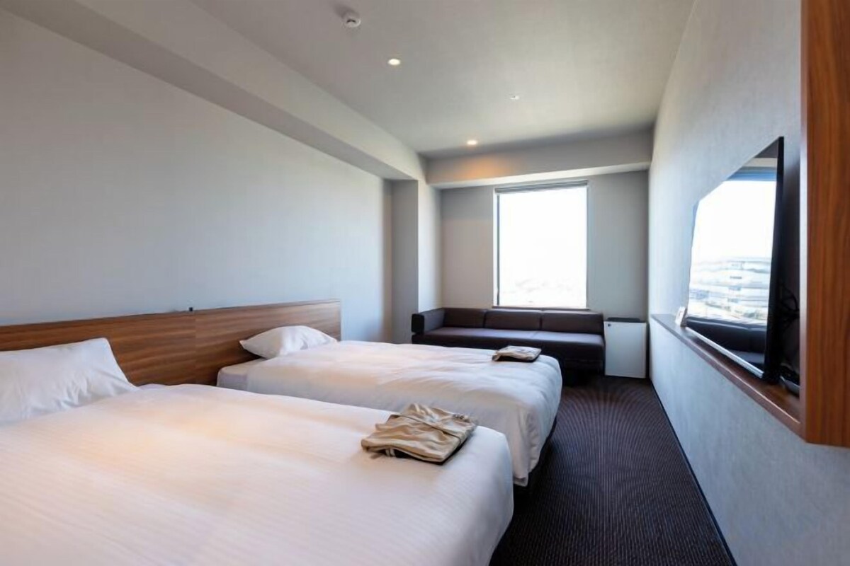 Stylish Twin Room